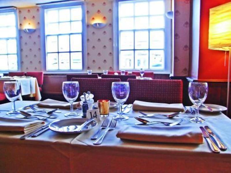 Crown Hotel Brackley Dış mekan fotoğraf